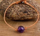 Boho Chic - "Klassisches Lederarmband mit Naturstein-Akzent"